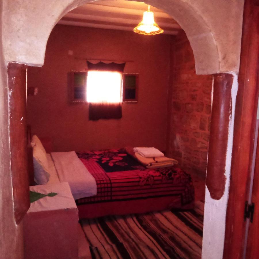 Dar Zara Hotel Tiourjdal Luaran gambar