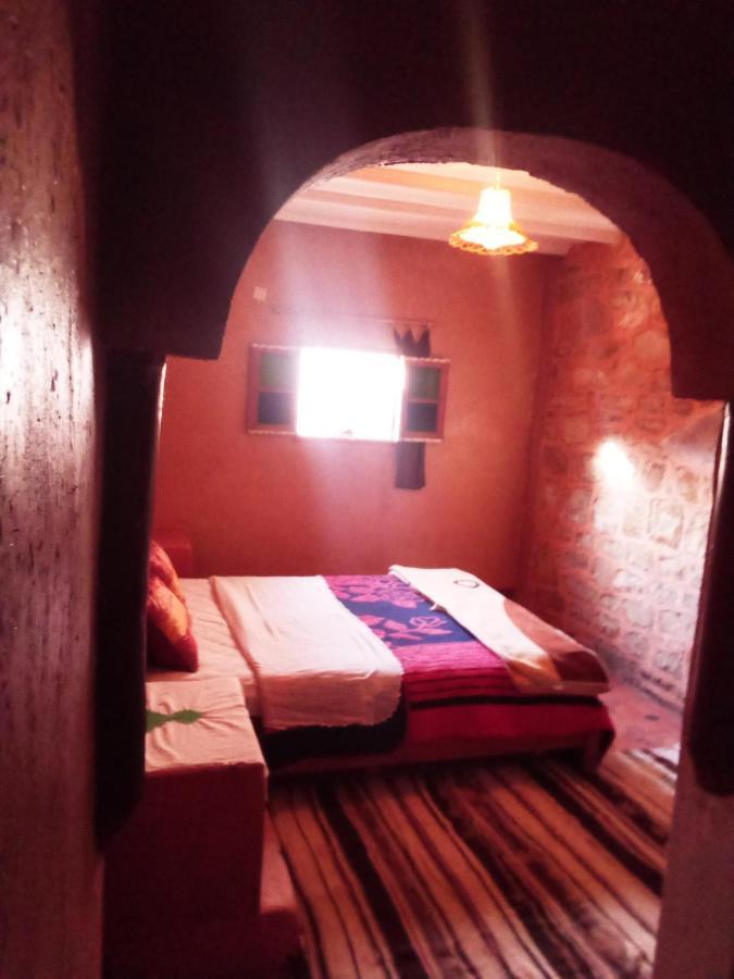 Dar Zara Hotel Tiourjdal Luaran gambar