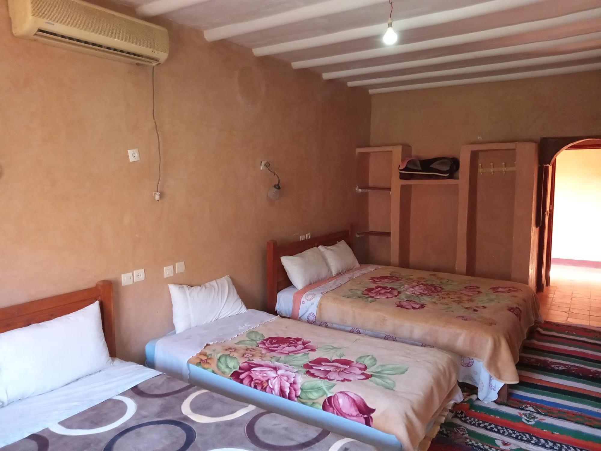 Dar Zara Hotel Tiourjdal Luaran gambar