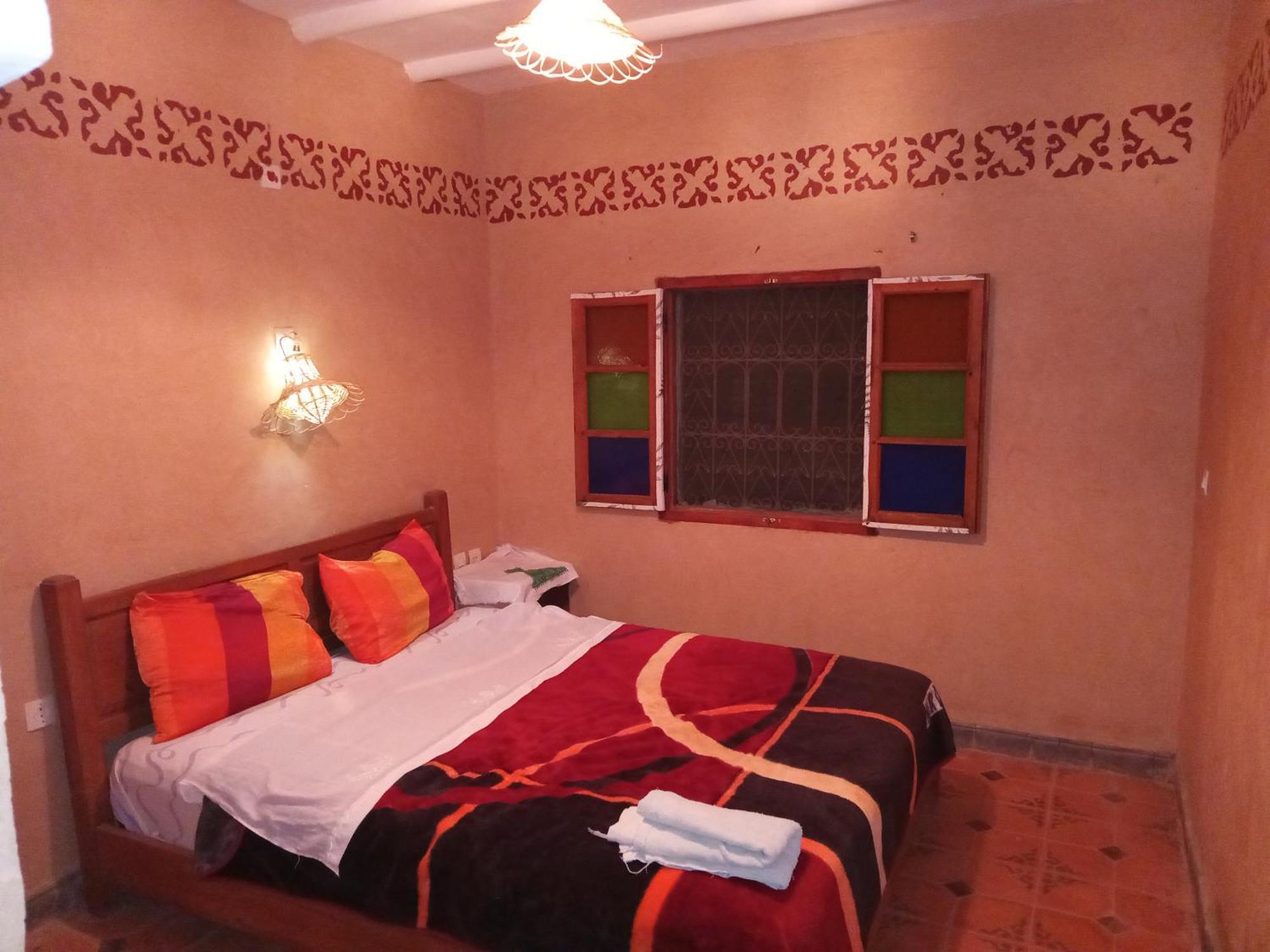Dar Zara Hotel Tiourjdal Luaran gambar