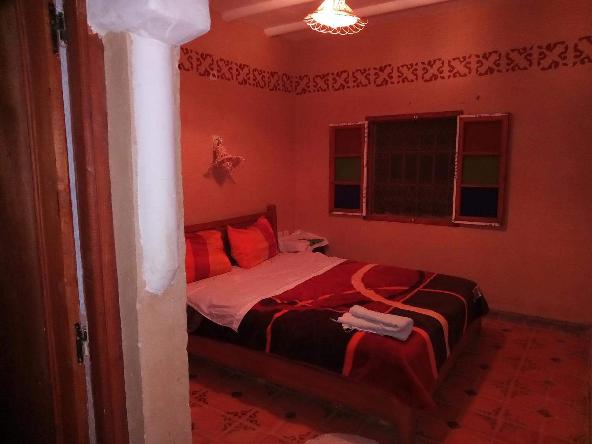 Dar Zara Hotel Tiourjdal Luaran gambar