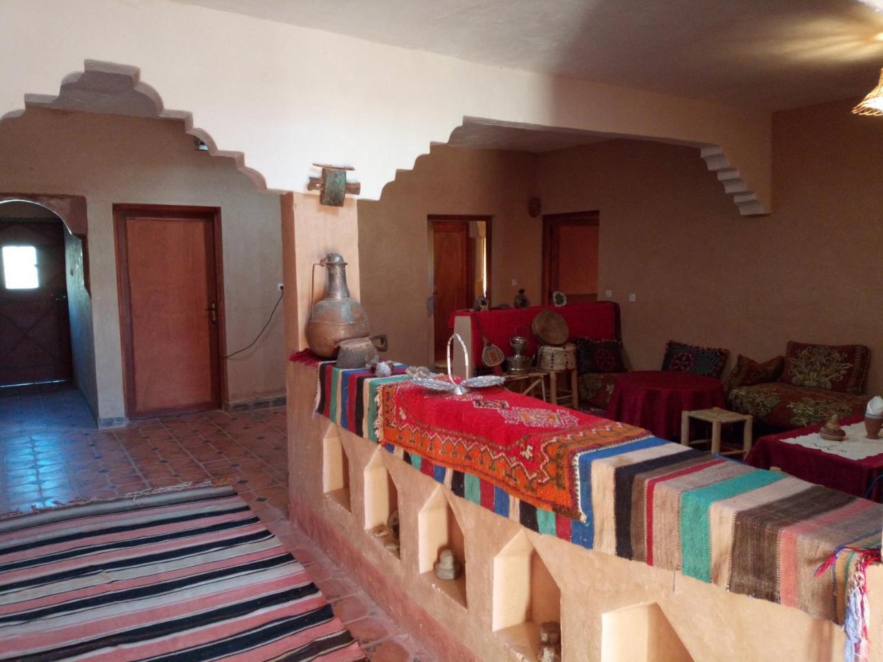 Dar Zara Hotel Tiourjdal Luaran gambar